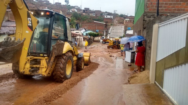 Chuva Forte Alaga Casas E Ruas De Jequi Ve Culos Foram Arrastados Hora Do Bico Hora Do Bico