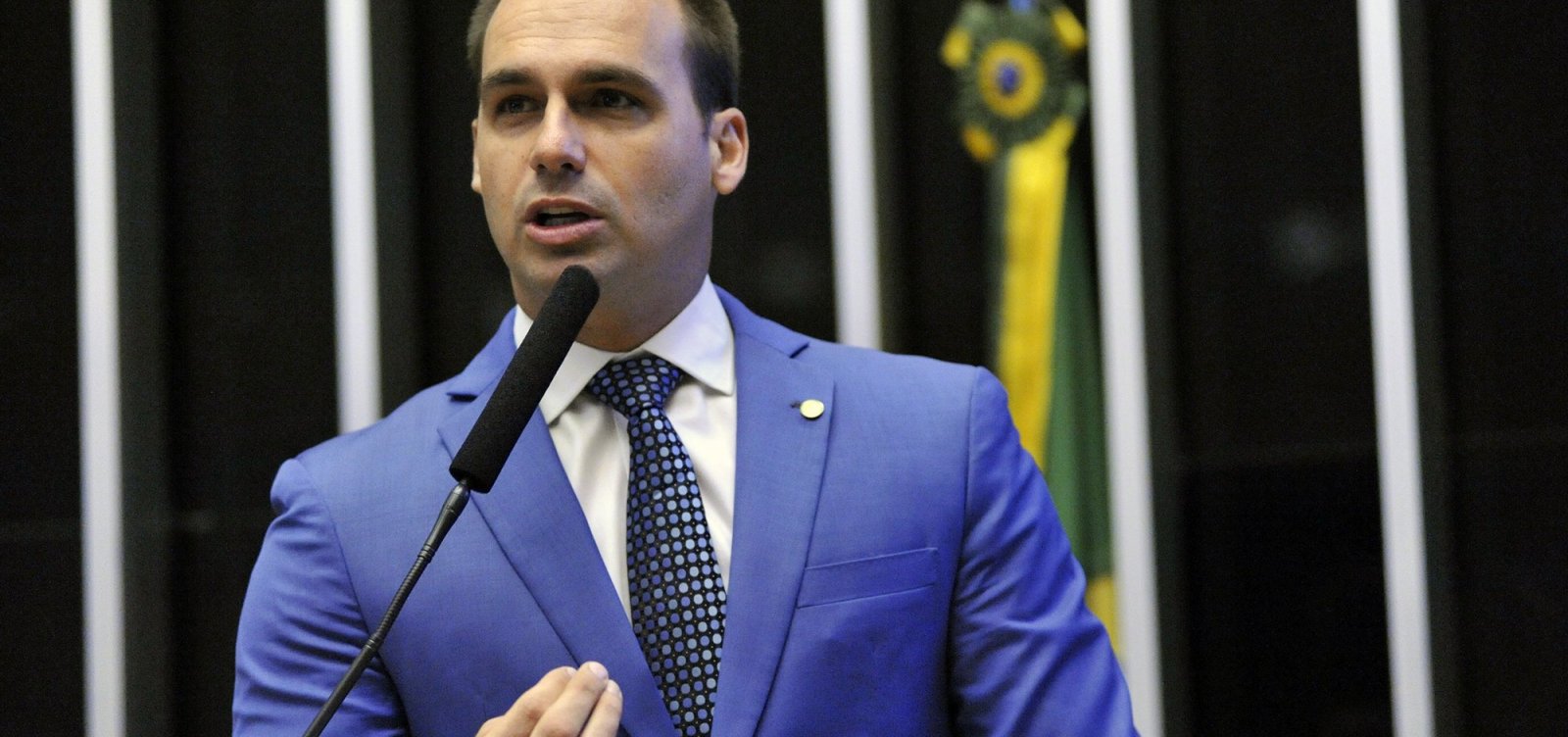 Eduardo Bolsonaro está protegido por imunidade parlamentar - Hora do